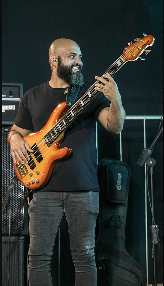 Baixista da banda